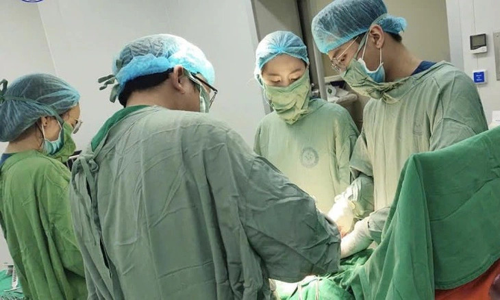 Vietnamese doctors save Nigerian mother from uterine rupture after 3 C-sections