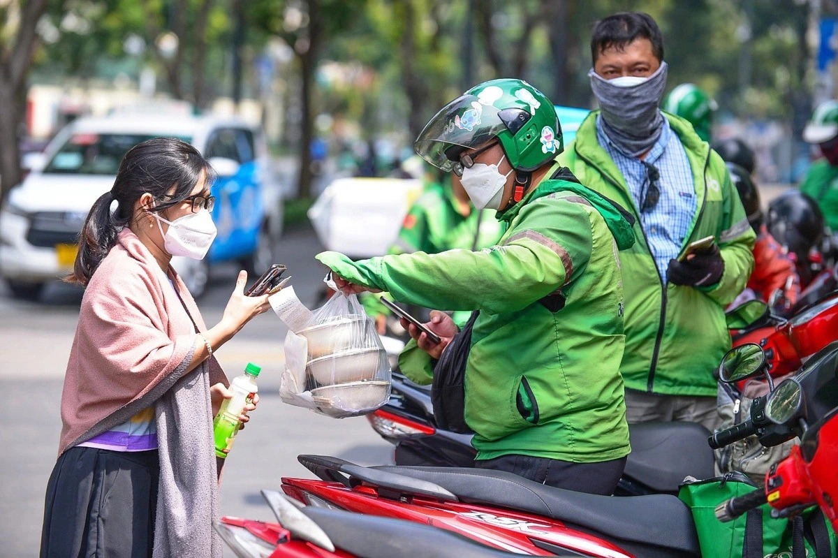 Vietnam leads Southeast Asia in food delivery growth: report