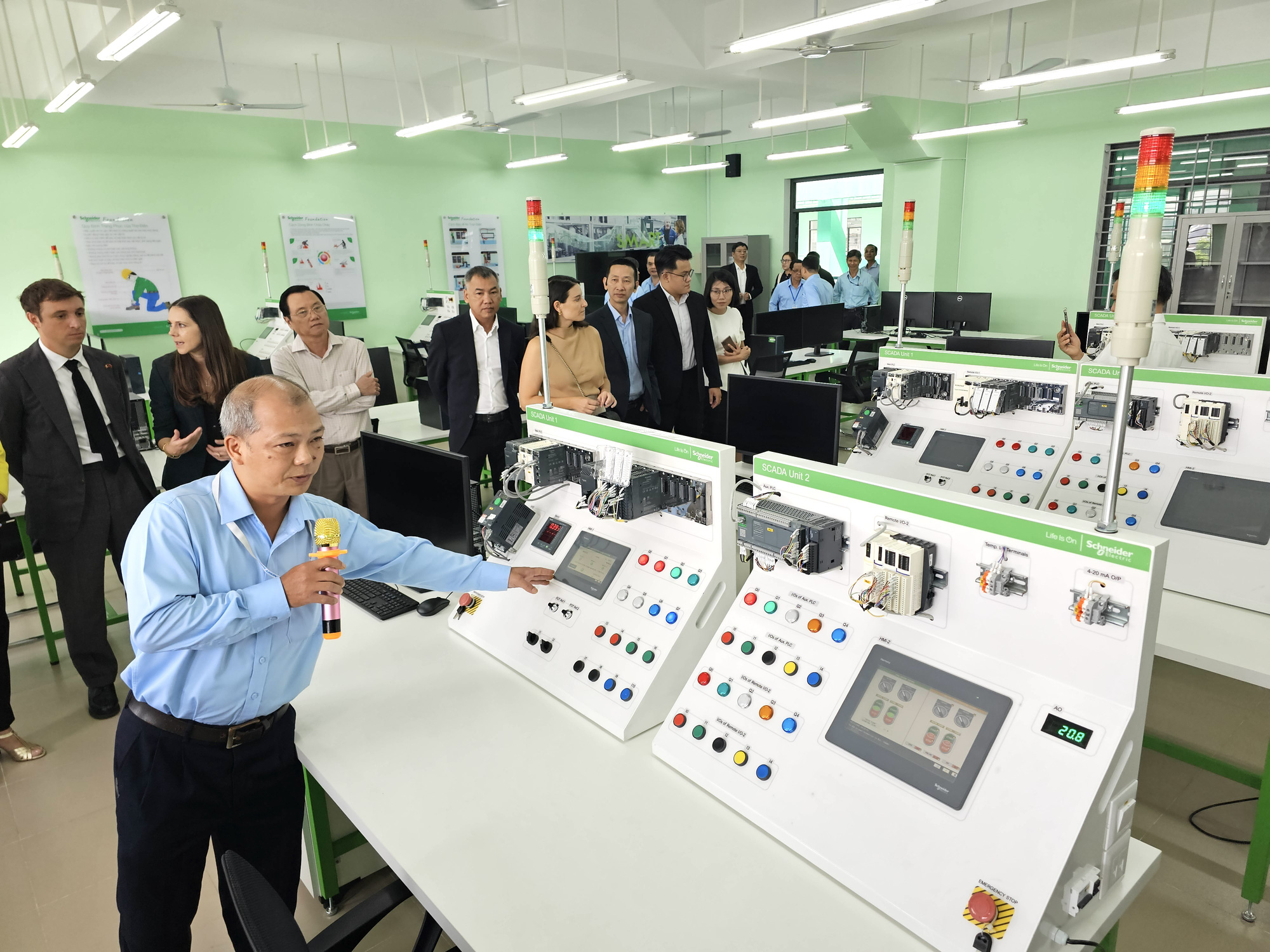 Schneider Electric inaugurates Center of Excellence as part of effort to train 45,000 Vietnamese students