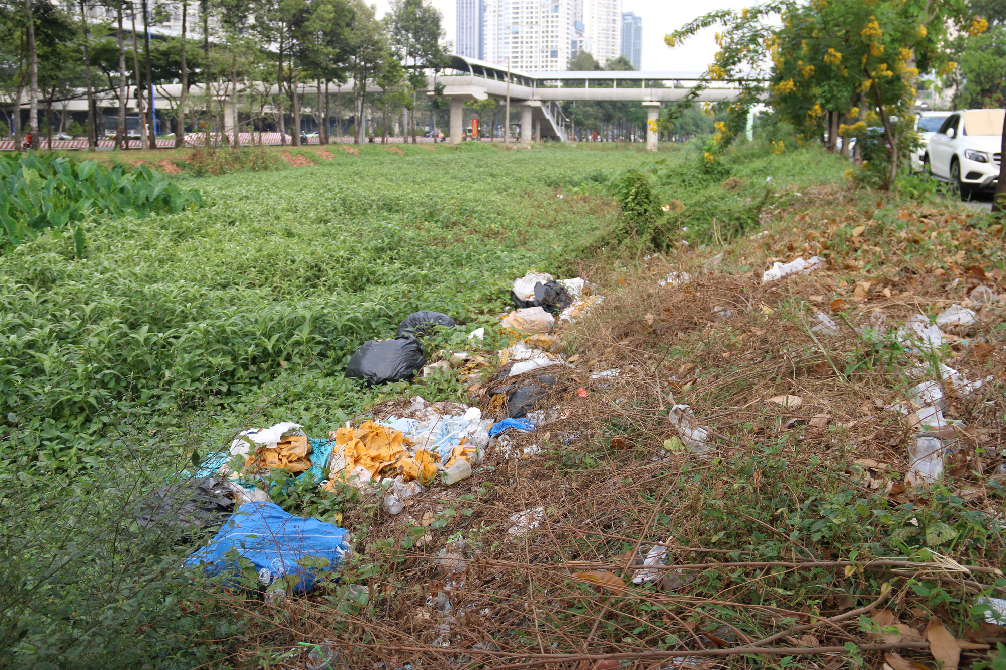 Residents complain of household waste piling up near metro stations in Ho Chi Minh City