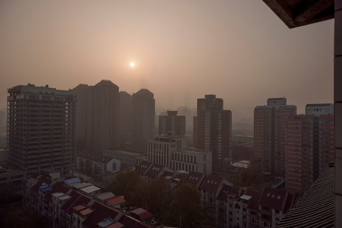 China aims to eliminate severe air pollution this year