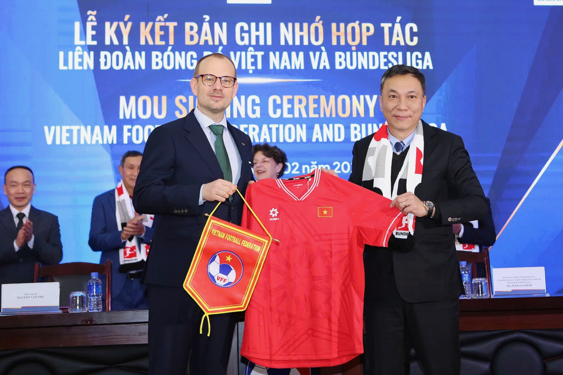 Bundesliga pledges to send more clubs for friendlies with Vietnam’s national team