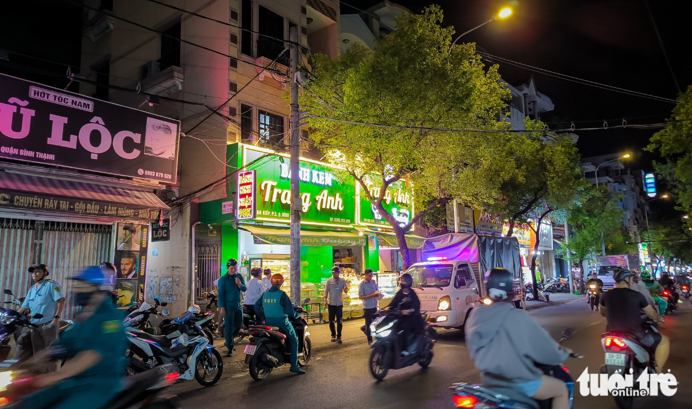 Ho Chi Minh City district continues to crack down on sidewalk encroachment