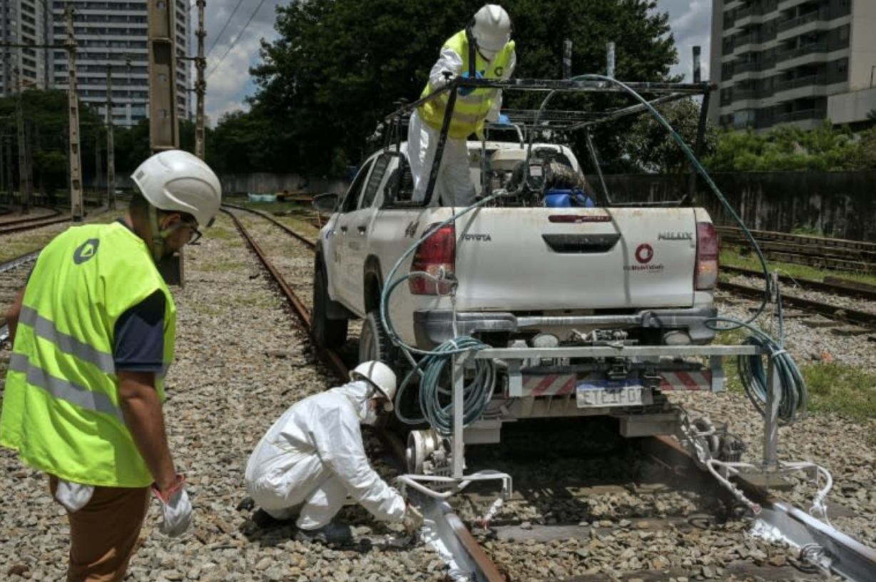 Paint them white: how Brazil is keeping trains on track