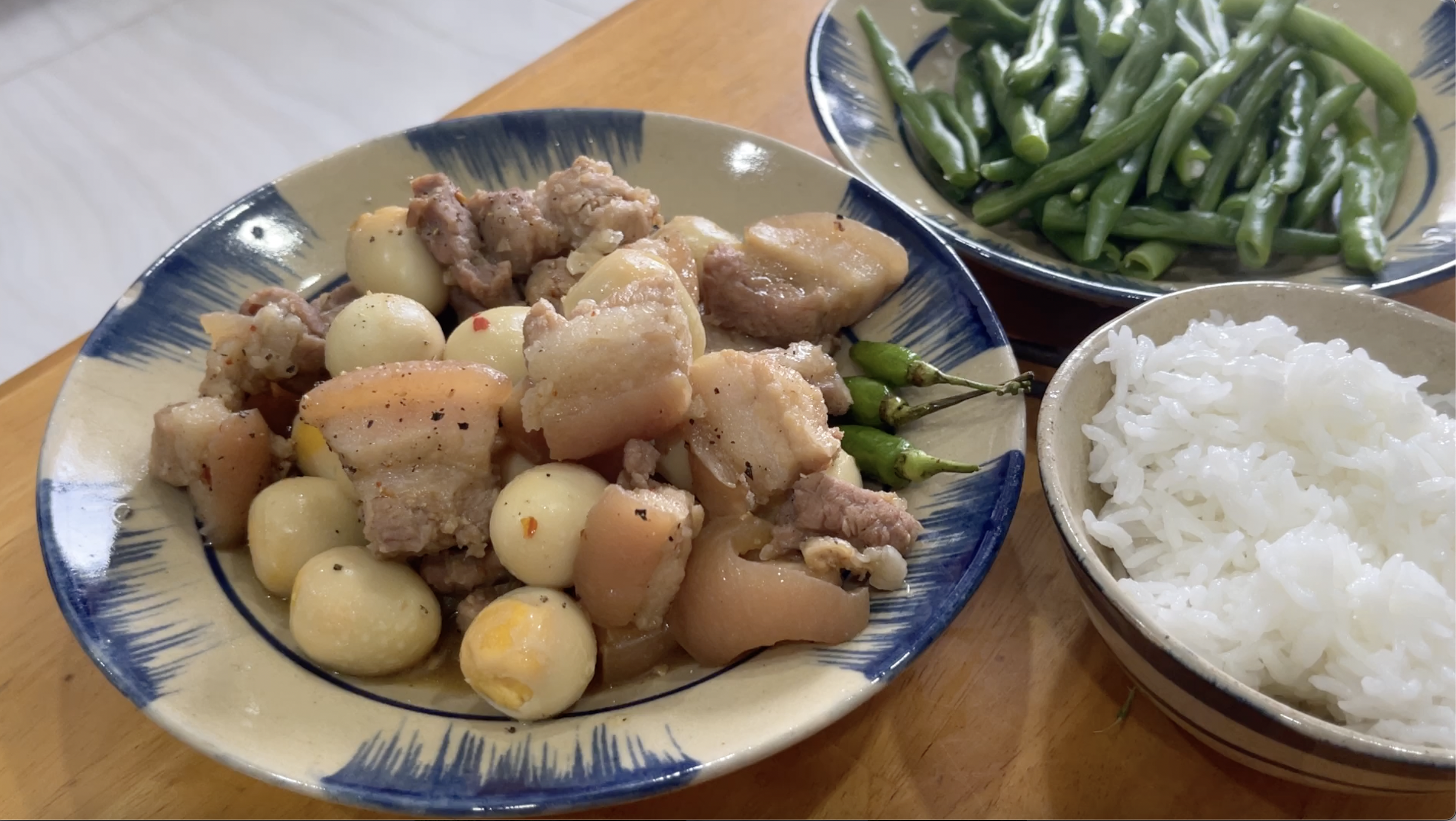 Daily meal recommendation: Thịt kho trứng cút or pork belly braised with quail eggs