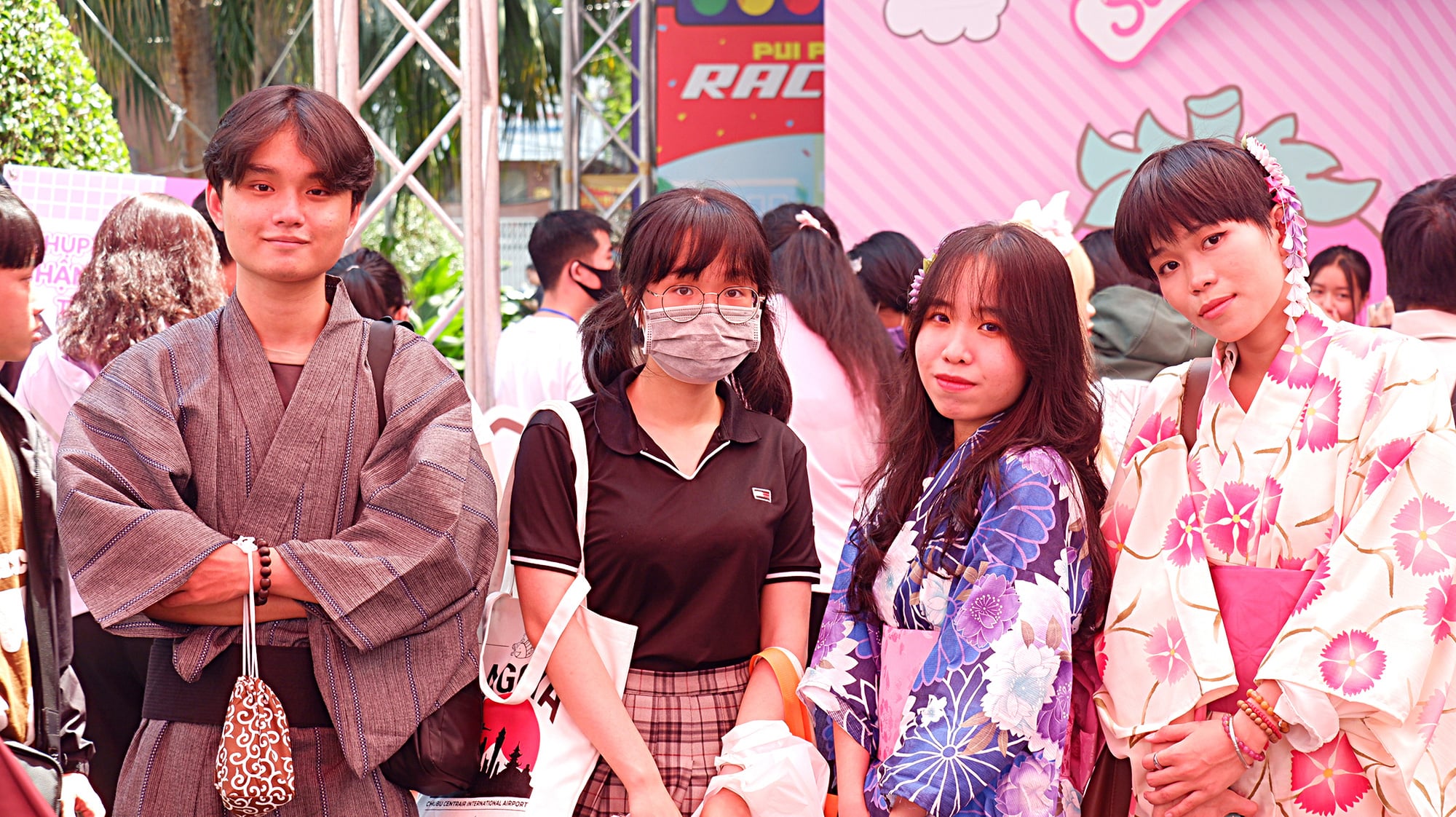 A group of Vietnamese students don Japanese traditional costume while attending the 8th Japan Vietnam Festival in Ho Chi Minh City in 2023. Photo: Dong Nguyen / Tuoi Tre News