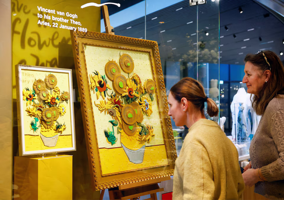 [7/15]Visitors look at LEGO brick versions of Van Gogh's Sunflowers painting at Dutch Van Gogh Museum in Amsterdam, Netherlands, February 28, 2025. Photo: Reuters