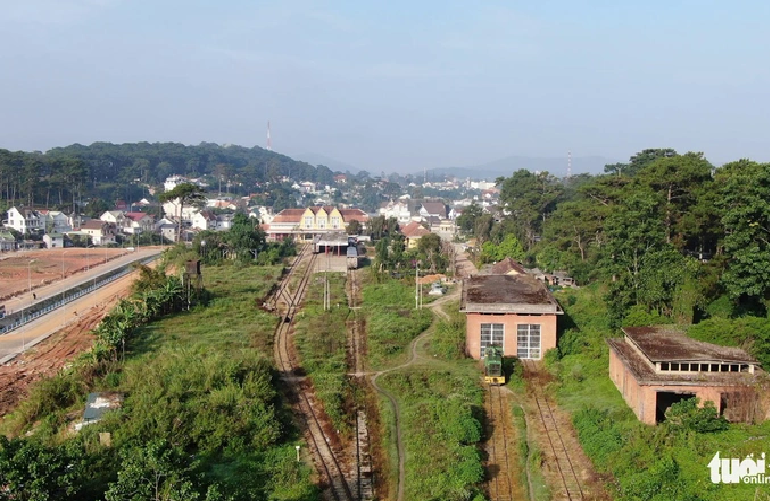 A section of the Thap Cham - Da Lat railway remains in Da Lat City, Lam Dong Province. Photo: M.V. / Tuoi Tre