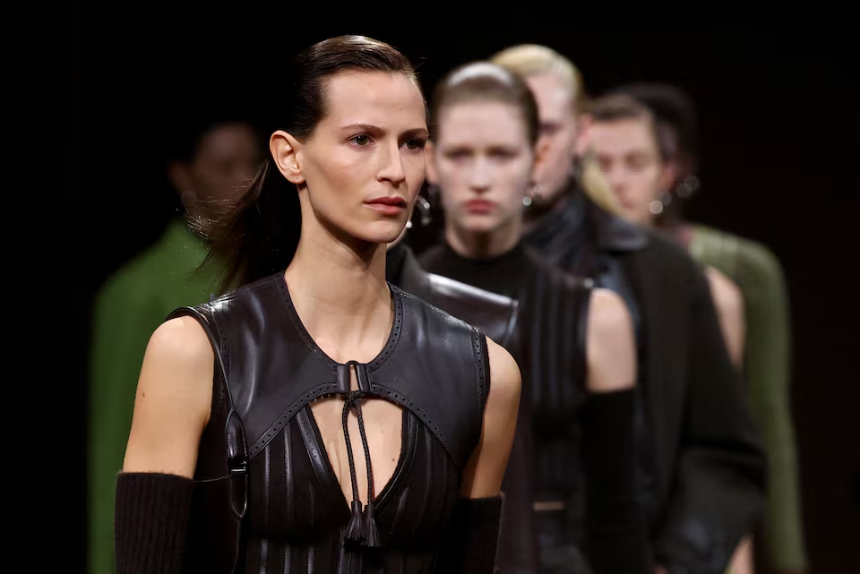 Models present creations by designer Nadege Vanhee as part of her Fall/Winter 2025-2026 Women's ready-to-wear collection show for fashion house Hermes during Paris Fashion Week in Paris, France, March 8, 2025. Photo: Reuters