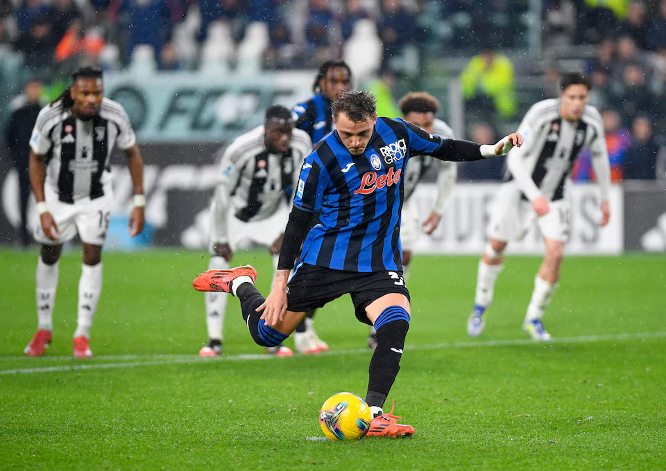 Atalanta crush Juventus 4-0 to remain third in Serie A