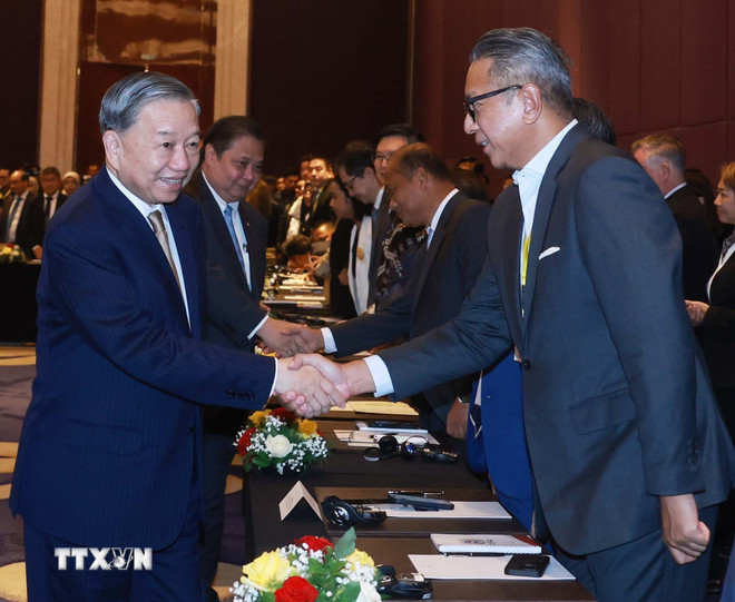 Vietnam, Indonesia forge stronger economic ties at Jakarta business dialogue