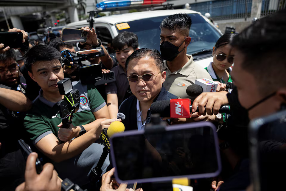 [10/14]Philippine Senator Christopher 'Bong' Go, who was the top aide of former Philippine president Rodrigo Duterte, speaks to the media outside the Villamor Airbase where Duterte is currently held after being arrested, in Pasay, Metro Manila, Philippines, March 11, 2025. Photo: Reuters