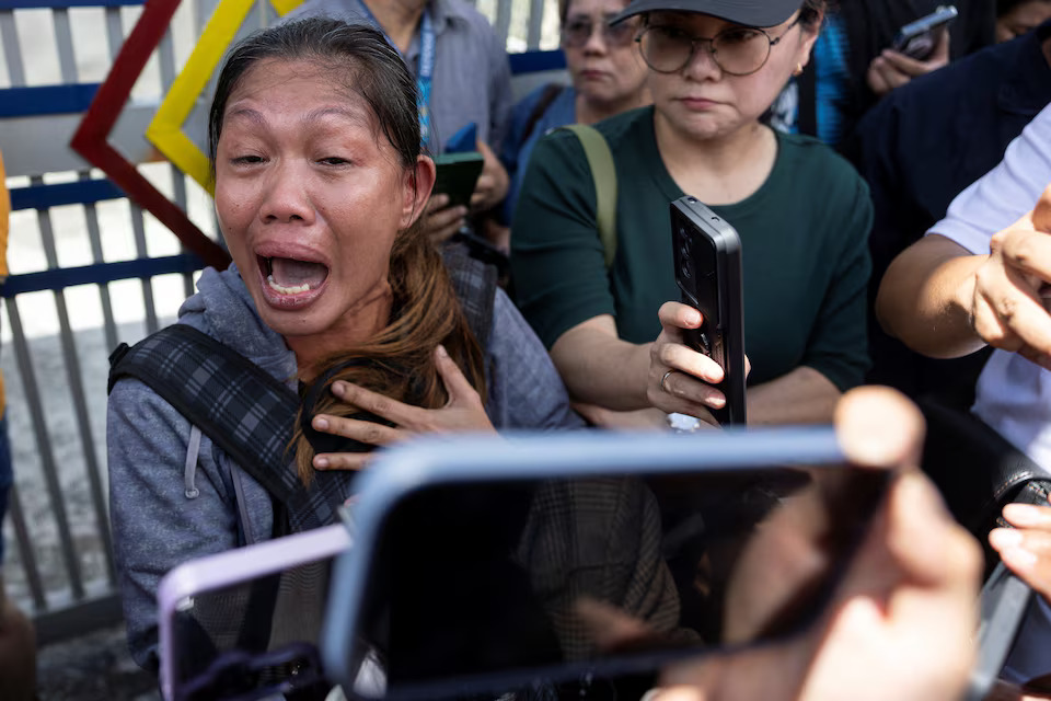 [8/14]A supporter of former Philippine president Rodrigo Duterte speaks to media members outside the Villamor Airbase where Duterte is currently held after being arrested, in Pasay City, Metro Manila, Philippines, March 11, 2025. Photo: Reuters