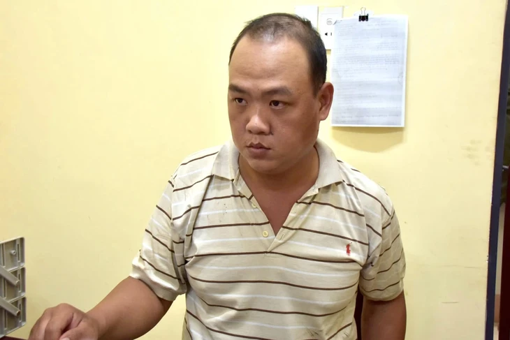 Bravery on display in Vietnam: Female jewelry store owner thwarts robbery with daring pursuit