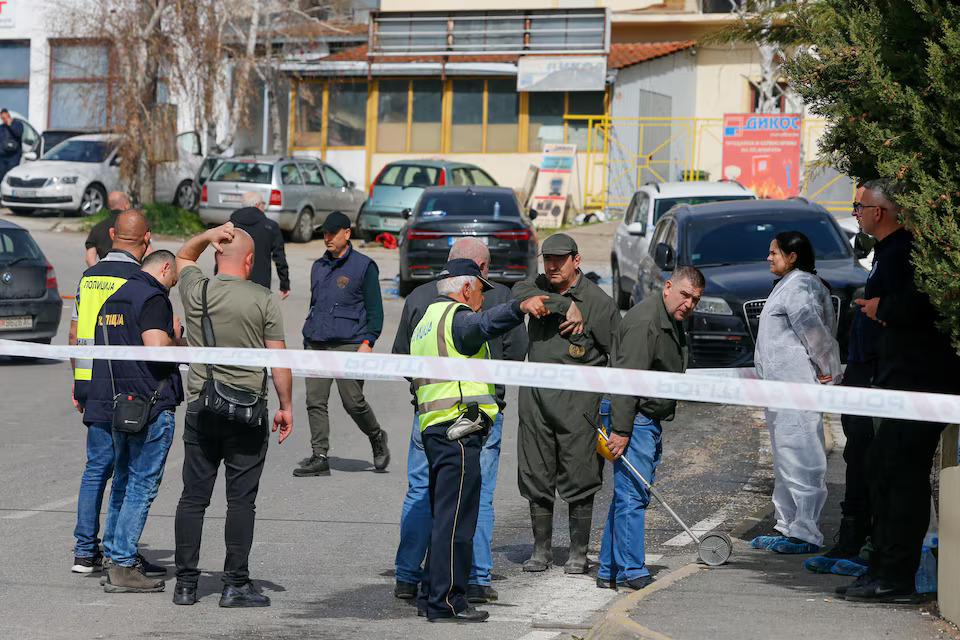 [6/11]Emergency responders operate outside a night club, following a fire resulting in casualties, in the town of Kocani, North Macedonia, March 16, 2025. Photo: Reuters