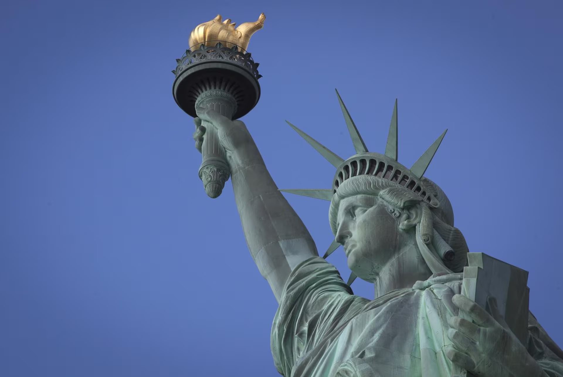 French deputy asks for return of Statue of Liberty