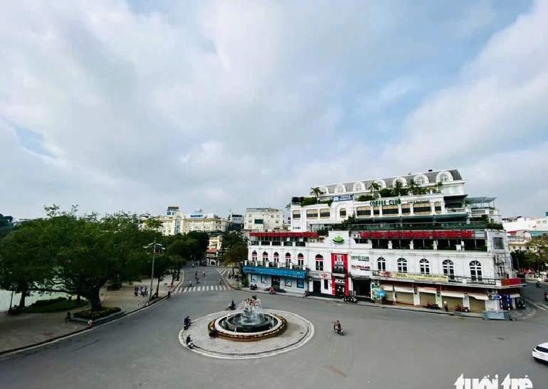 Hanoi plans to replace water fountain with light tower at Dong Kinh-Nghia Thuc Square