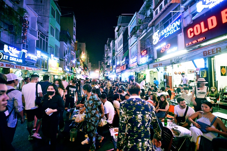 Experts urge strategic planning for vibrant night-time economy in Ho Chi Minh City