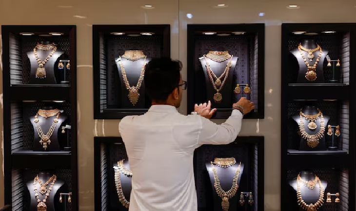 After the gold rush: Asian, Mid-East sellers flood jewellery market