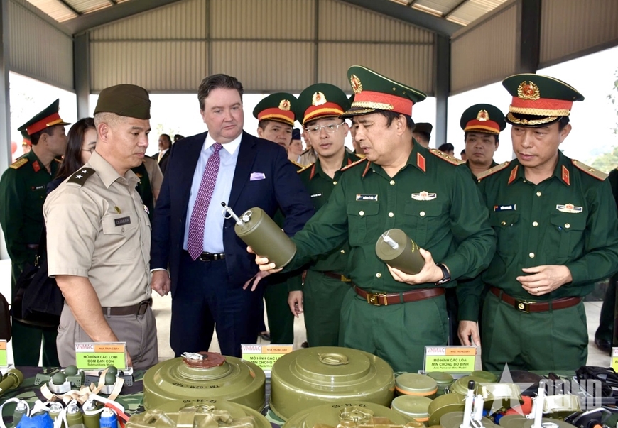 US-funded explosive ordnance disposal training range opens in Hanoi